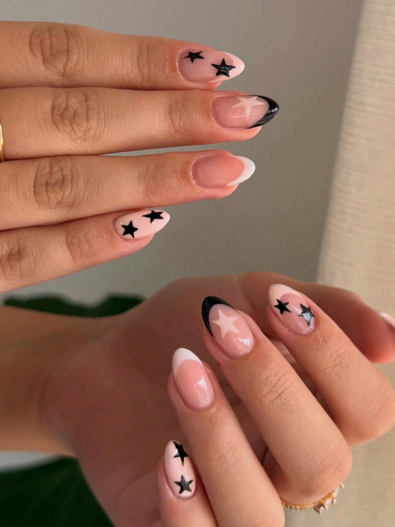 Women's Star Pattern Short Almond Press On Nails Set