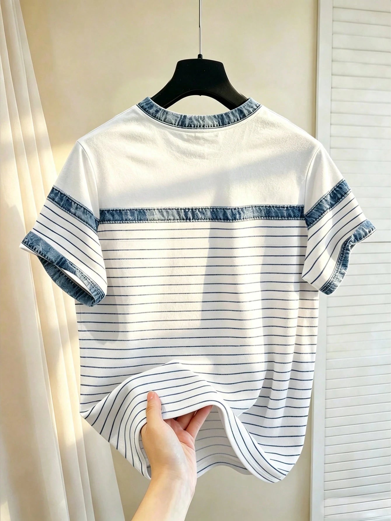 Manfinity Hypemode Men's Striped T-Shirt Retro Short Sleeve Blue White