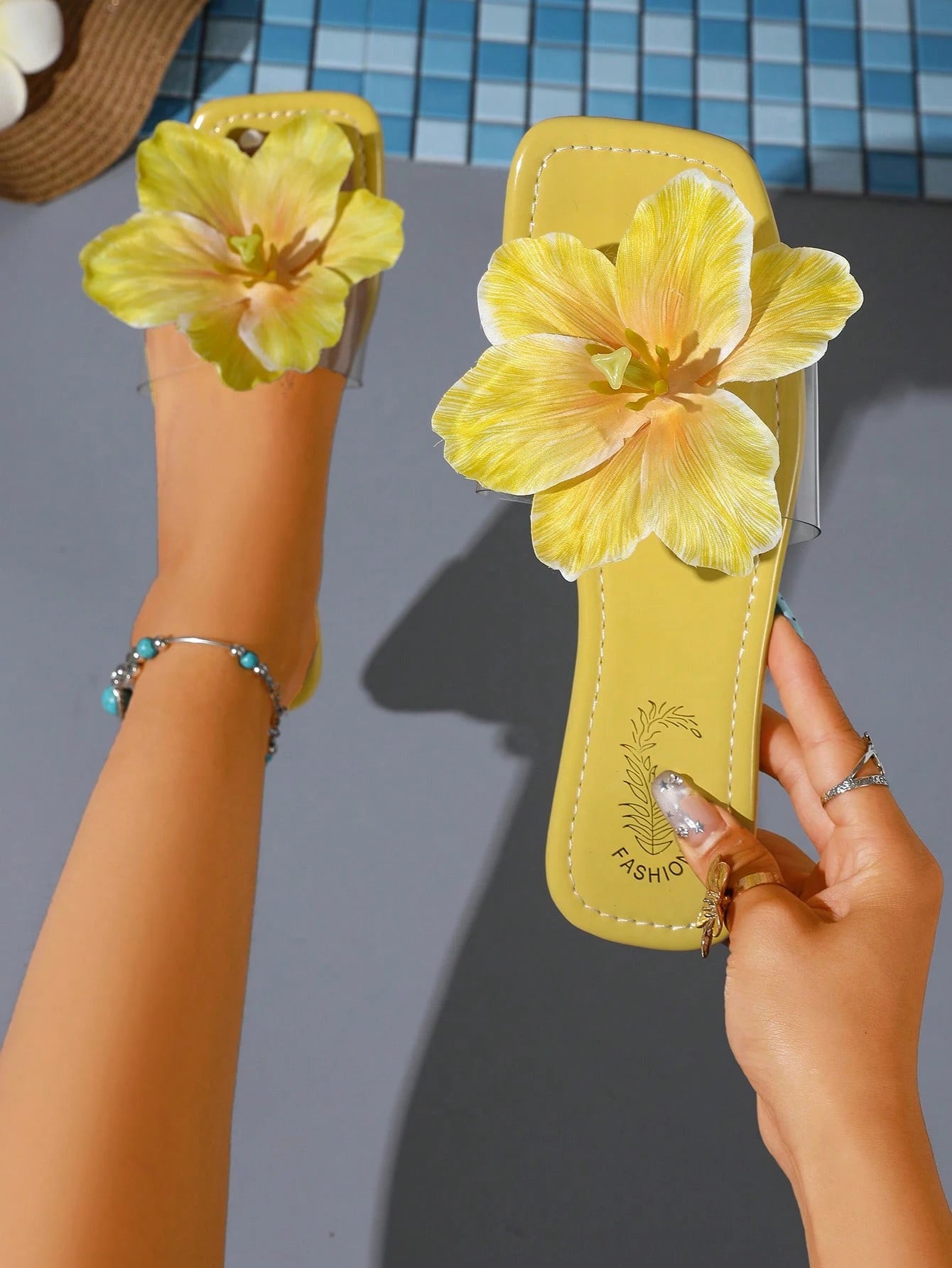 SHEIN Floral Decor Square Toe Flat Sandals Yellow