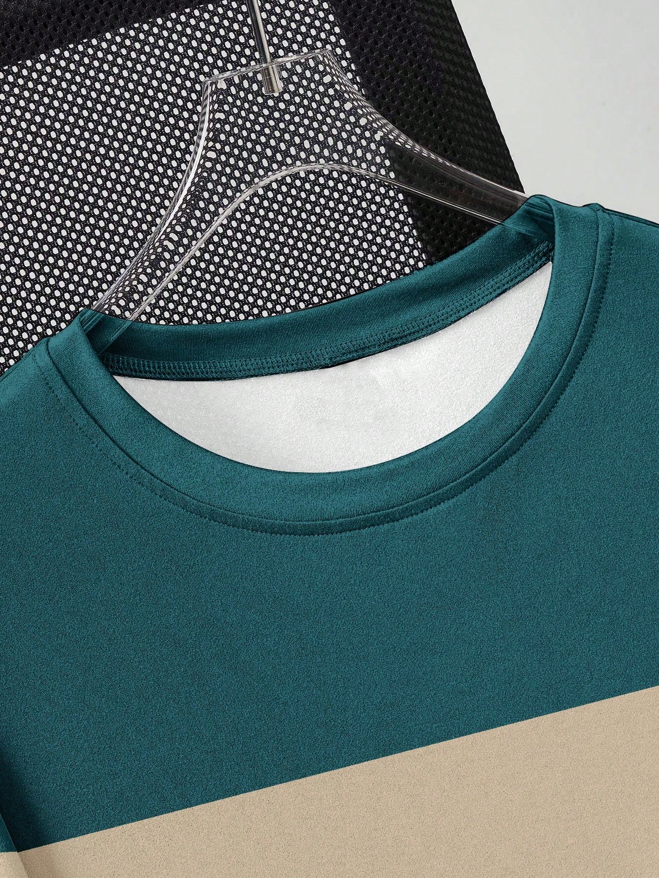 Men's Retro Striped Patchwork Embroidery Casual Loose Fit T-Shirt