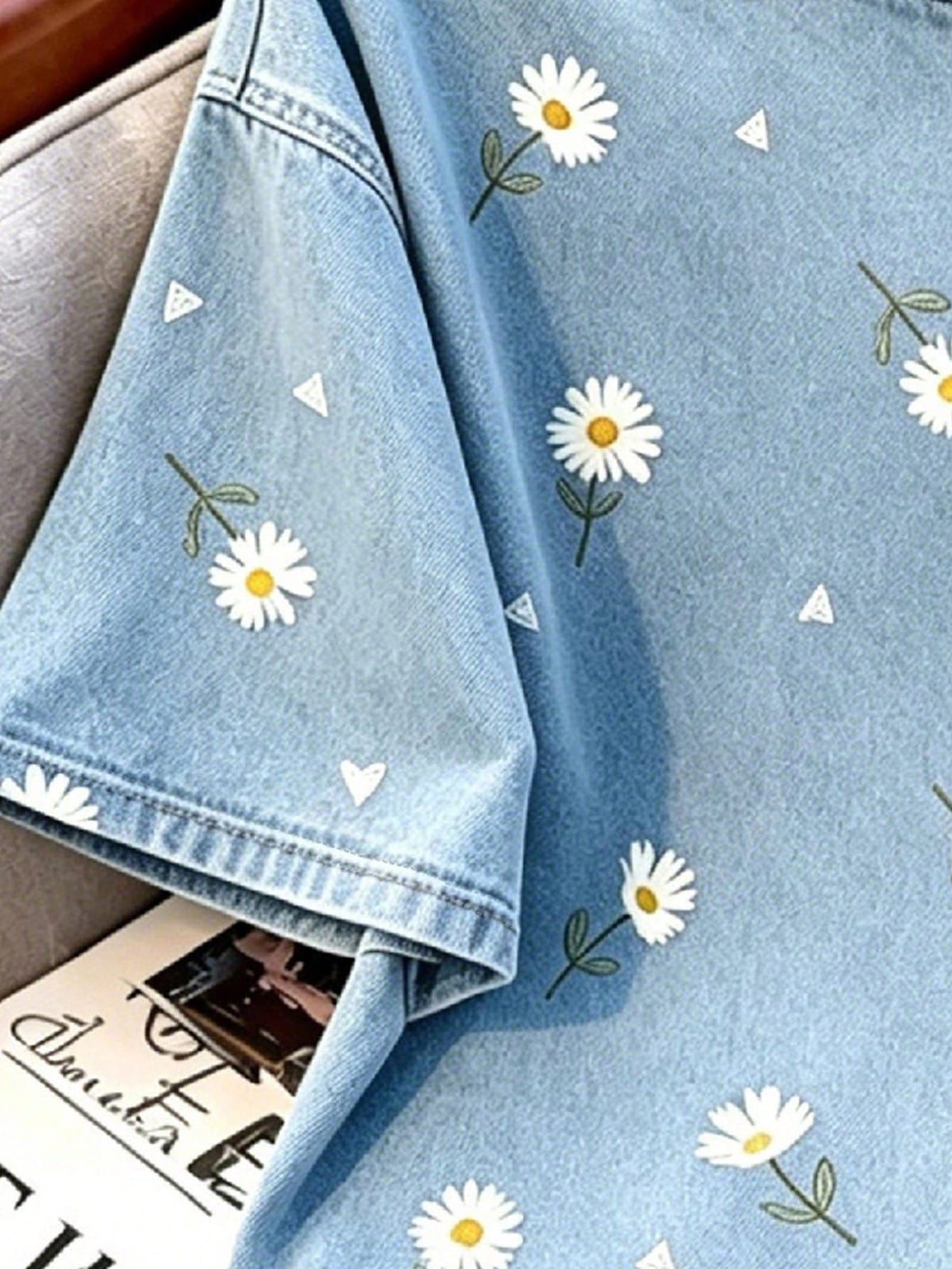 Women's Retro Daisy Floral Print Round Neck Short Sleeve T-Shirt