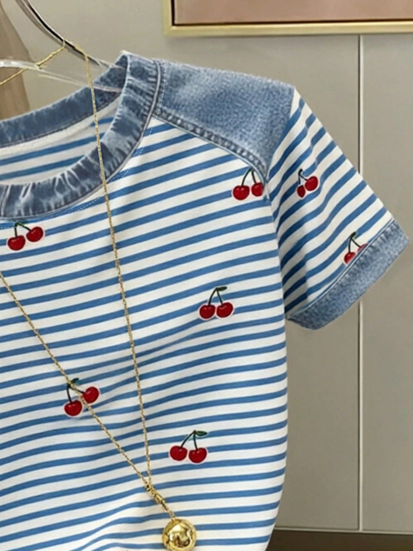 Women's Cherry Striped Short Sleeve Crew Neck Crop Top