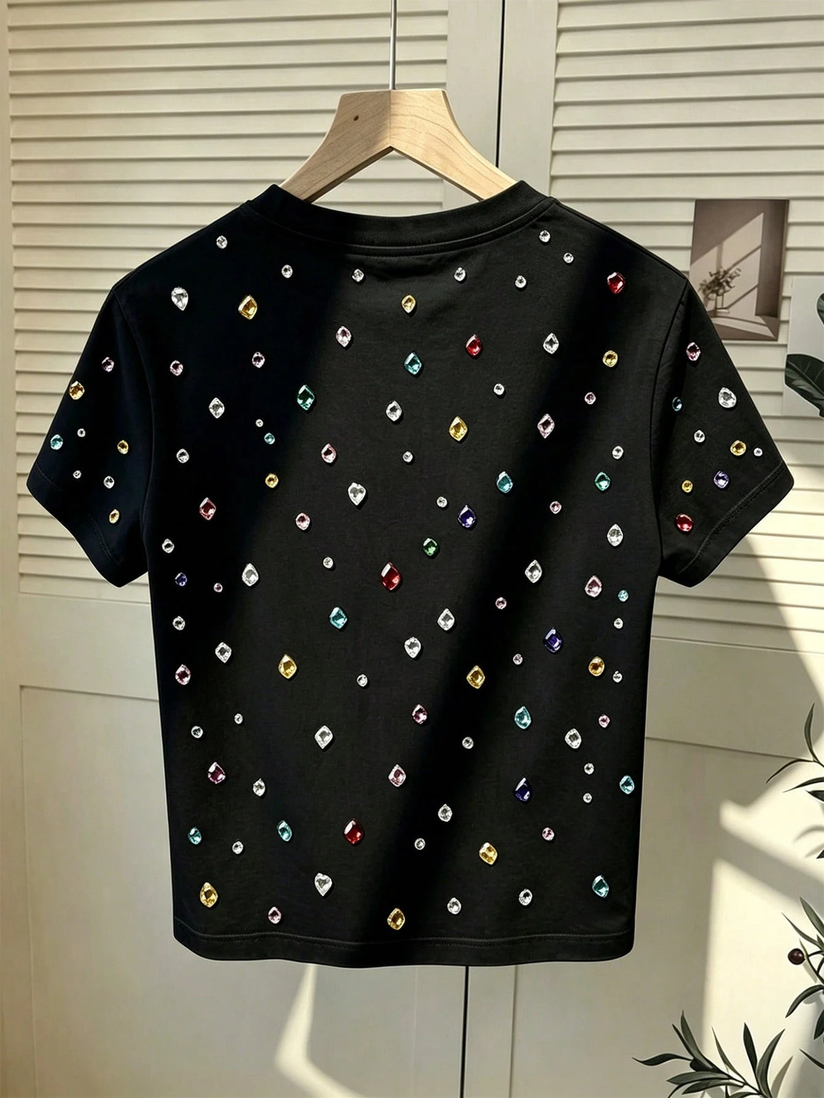 Women's Black Rhinestone Round Neck Short Sleeve T-Shirt