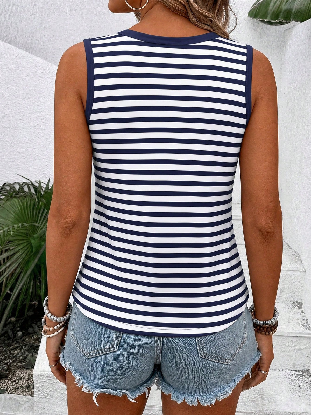 Women's Plus Size Striped Round Neck Casual Tank Top