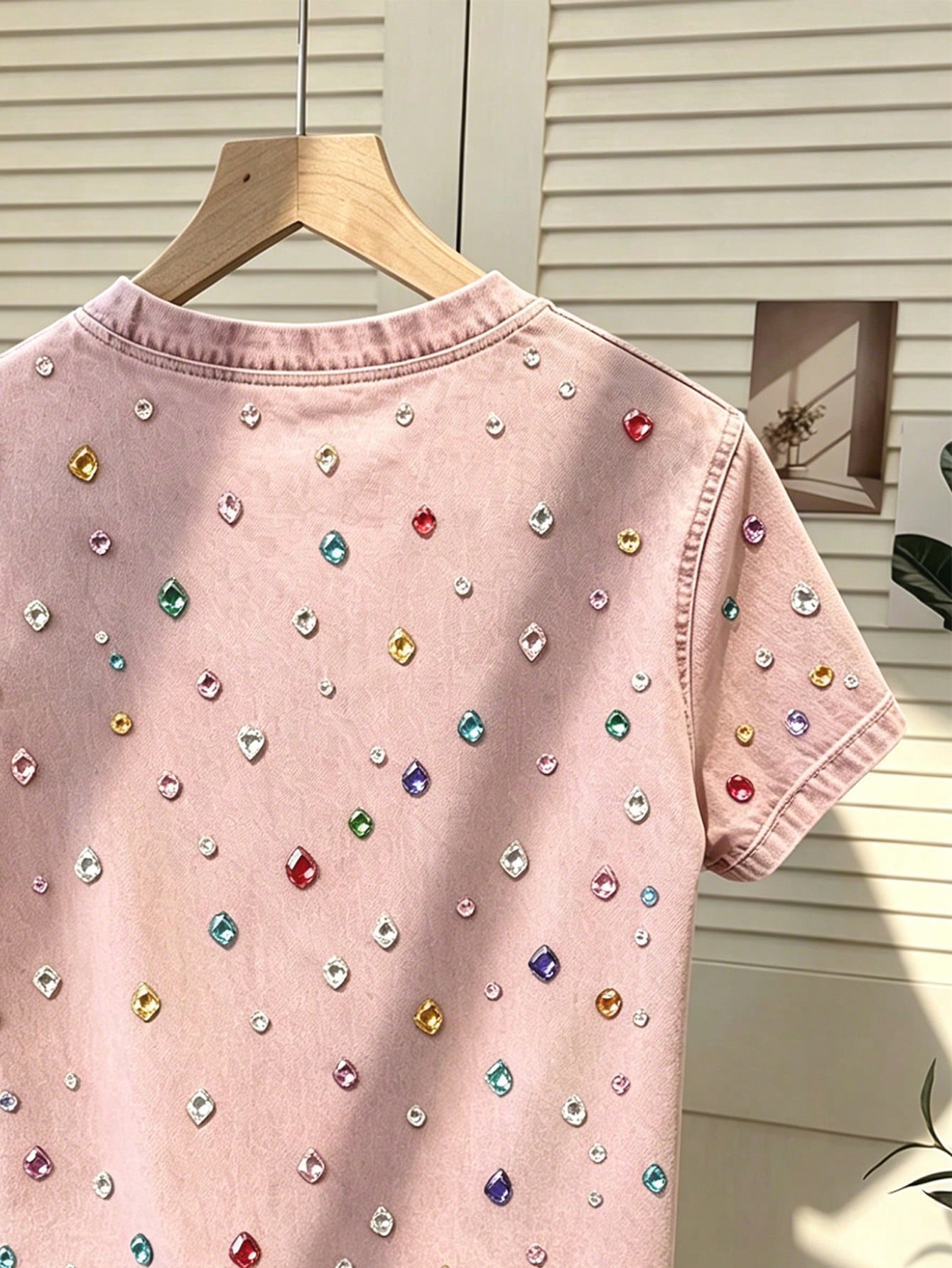 Resyla Women's Colorful Rhinestone Pattern Short Sleeve Round Neck T-Shirt