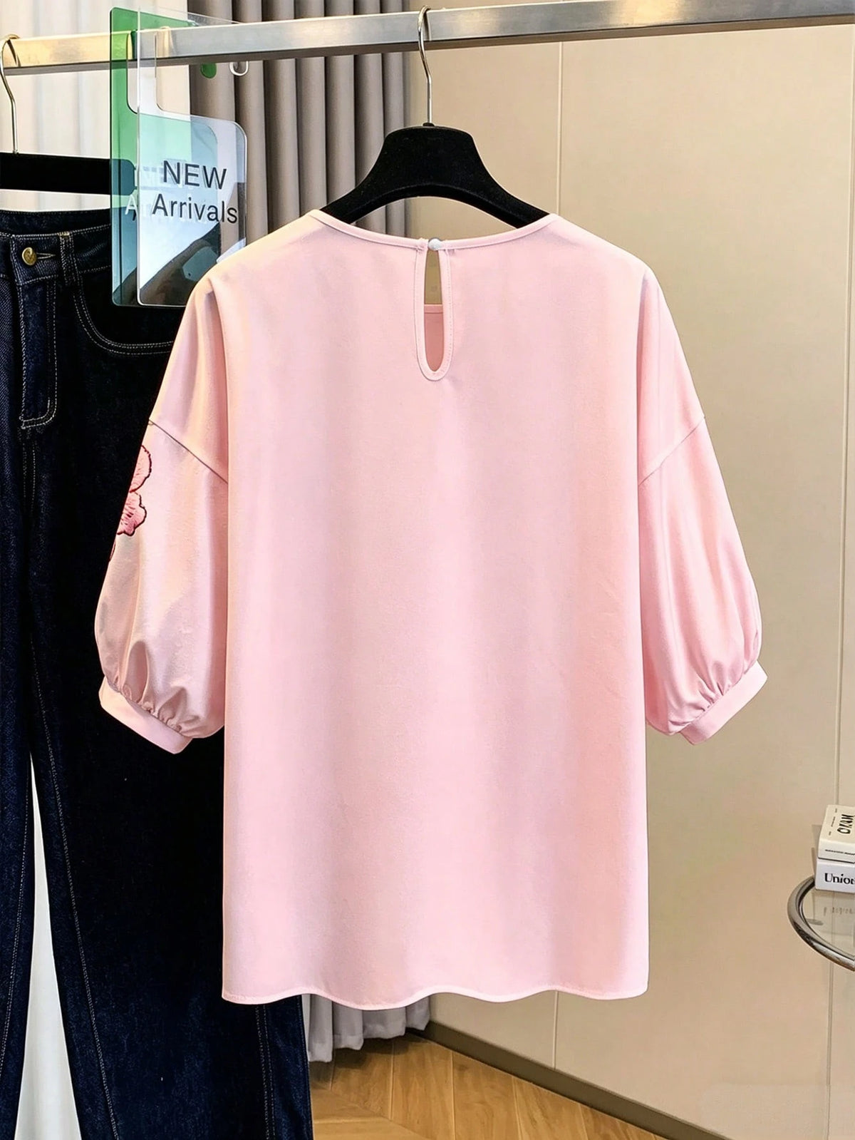 Women's Casual Round Neck Butterfly Faux Pearl Embroidered Blouse Top