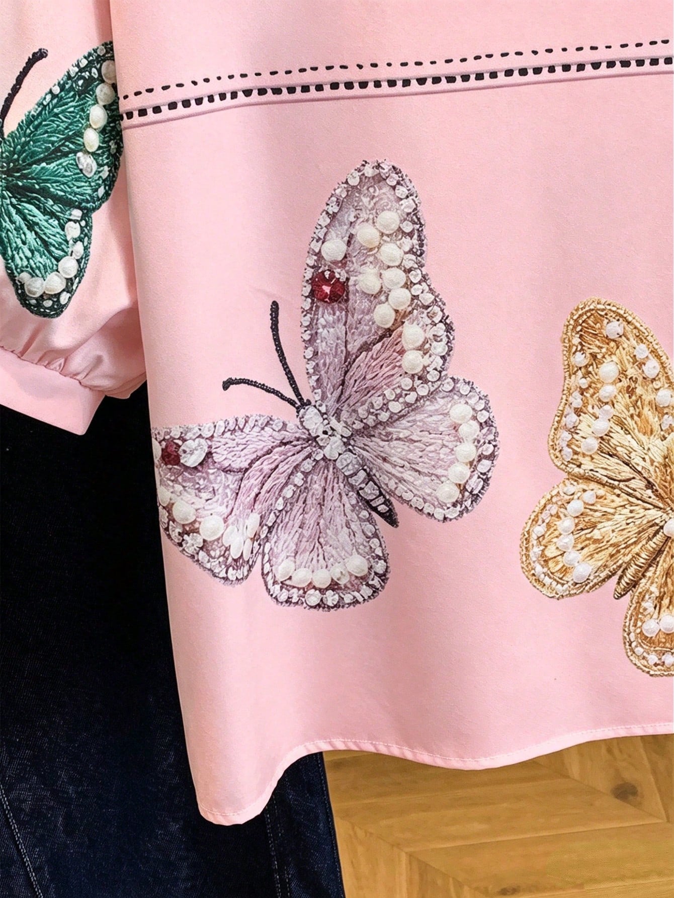 Women's Casual Round Neck Butterfly Faux Pearl Embroidered Blouse Top