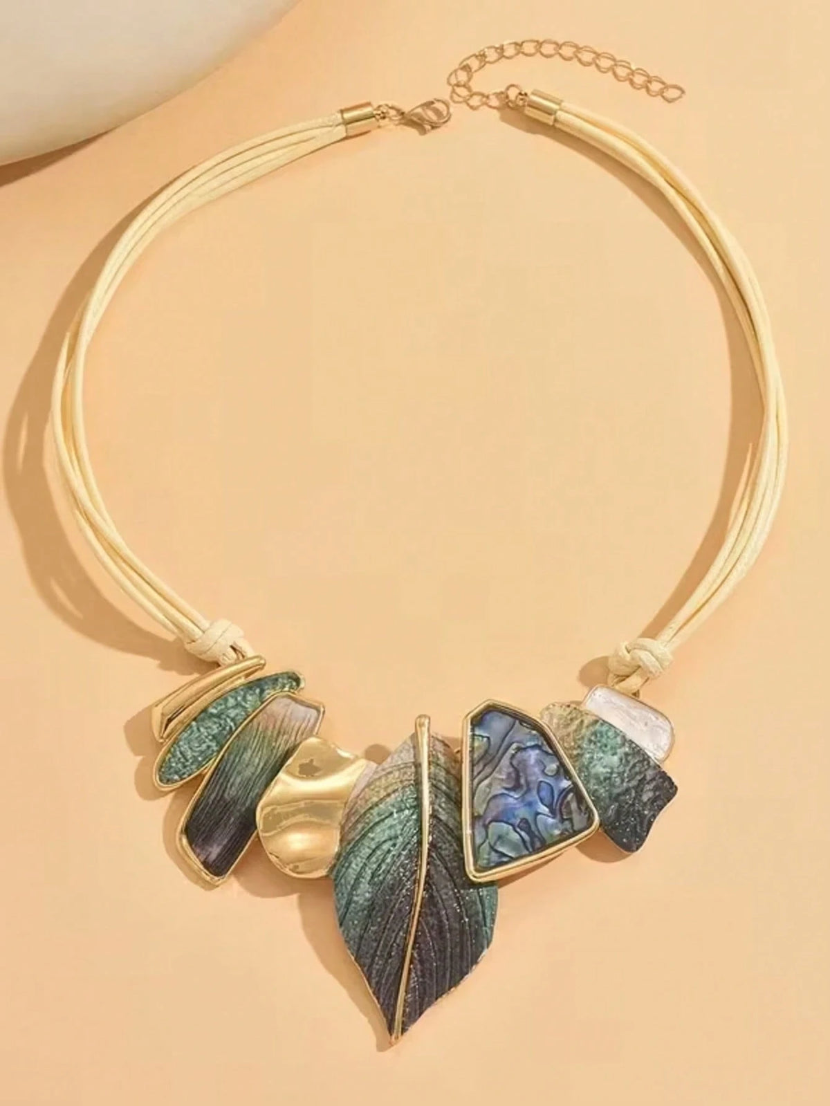 Women's Bohemian Green Leaf PU Leather Rope Necklace