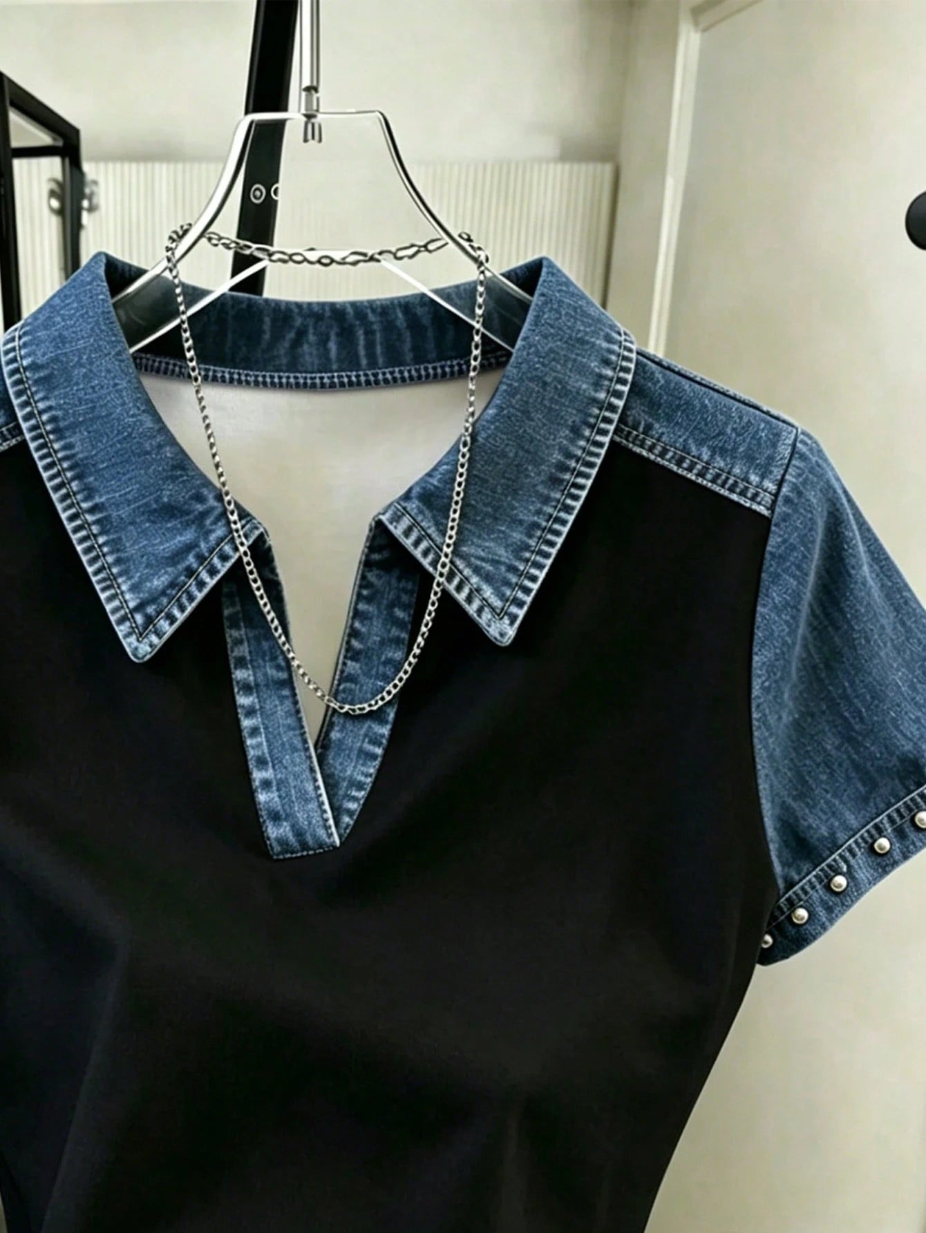 Women's Retro Patchwork Rivet V-Neck Collared Short Sleeve T-Shirt