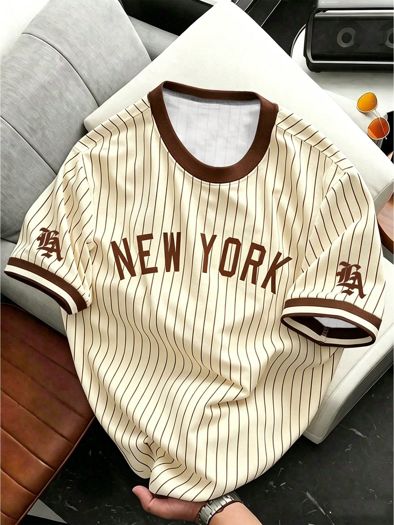 Manfinity Hypemode Men's Casual Striped Letter Print T-Shirt Khaki