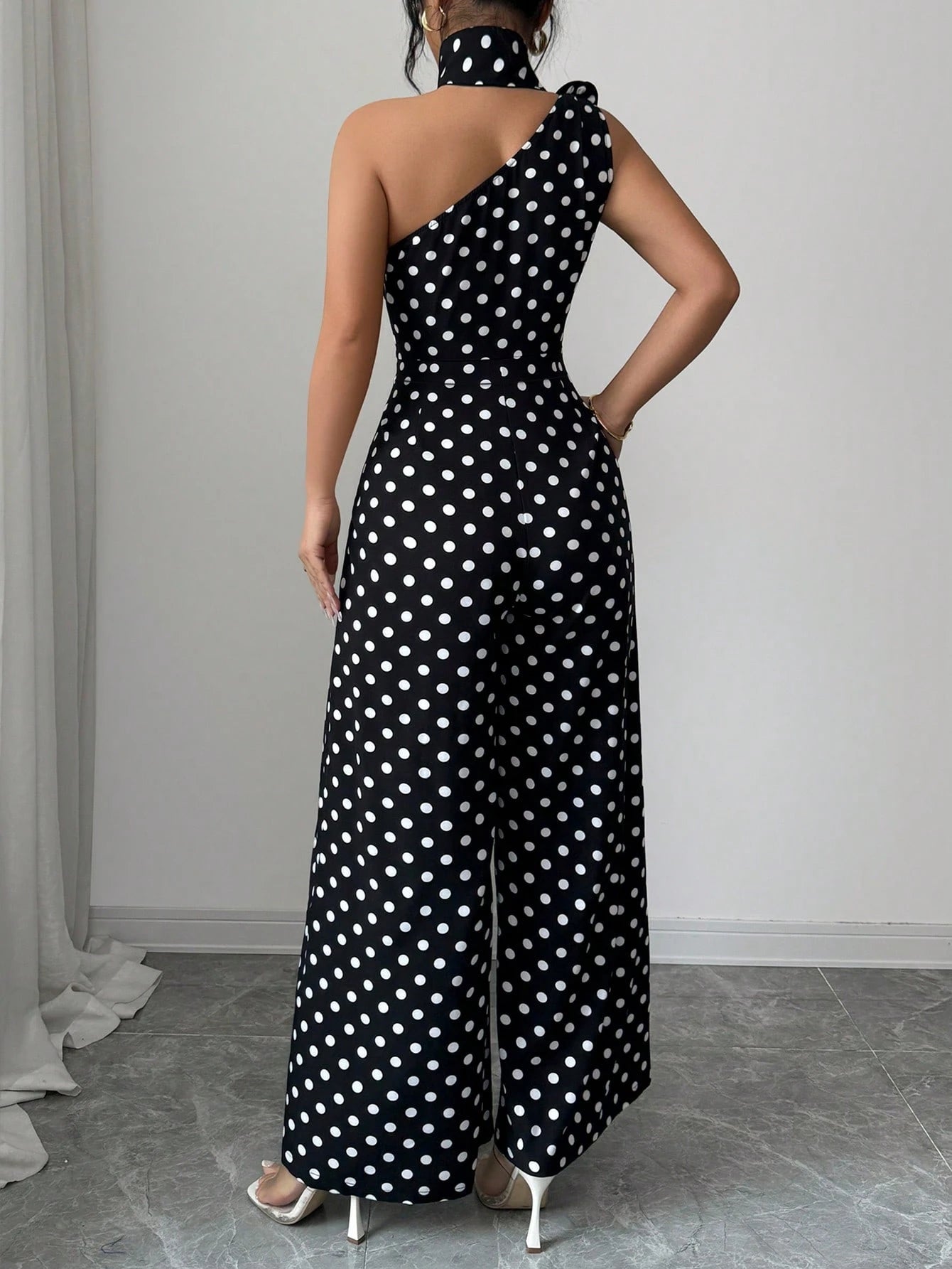 Women's Asymmetrical Neckline Rose Decor Sleeveless Fitted Jumpsuit