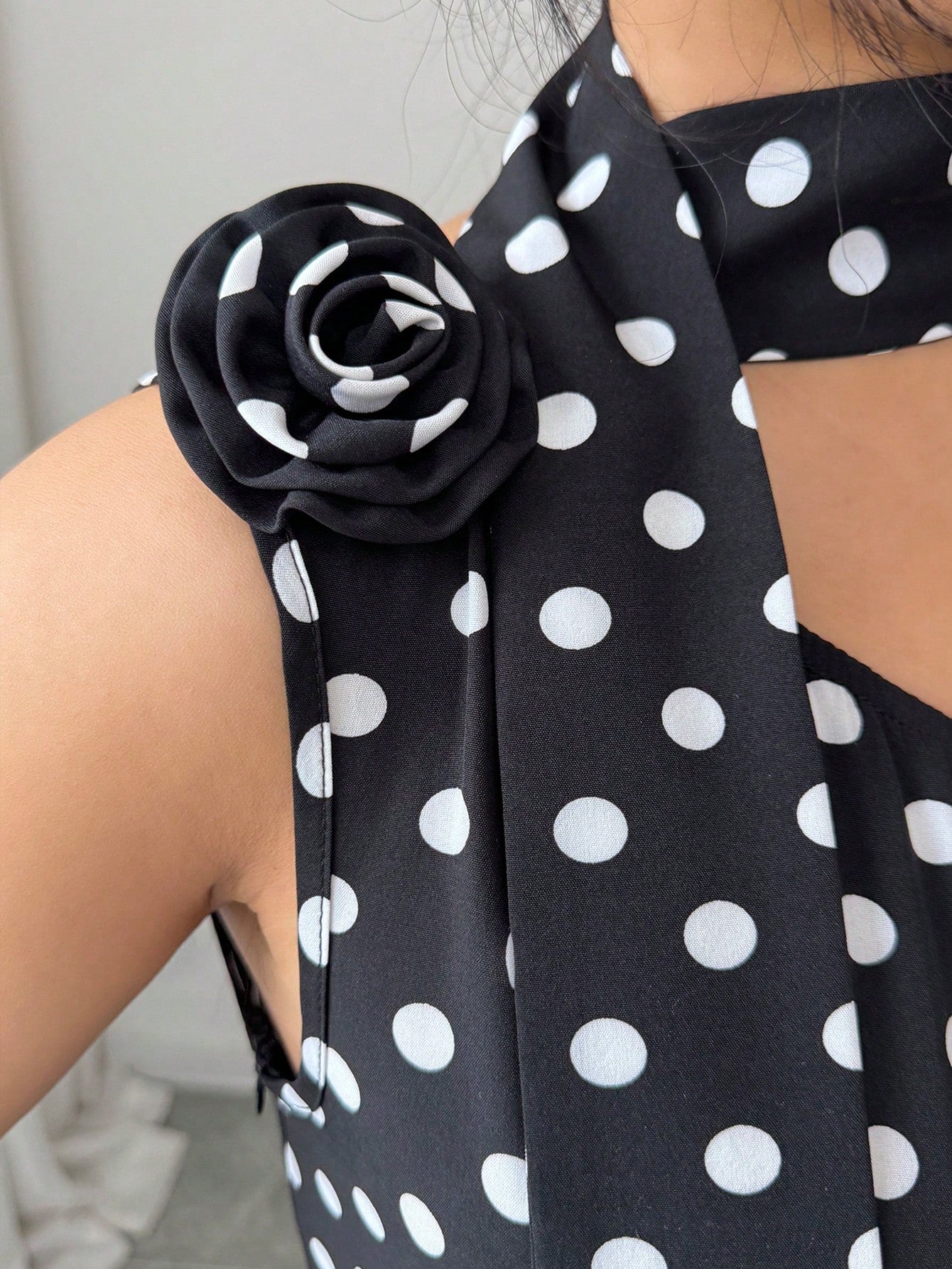 Women's Asymmetrical Neckline Rose Decor Sleeveless Fitted Jumpsuit