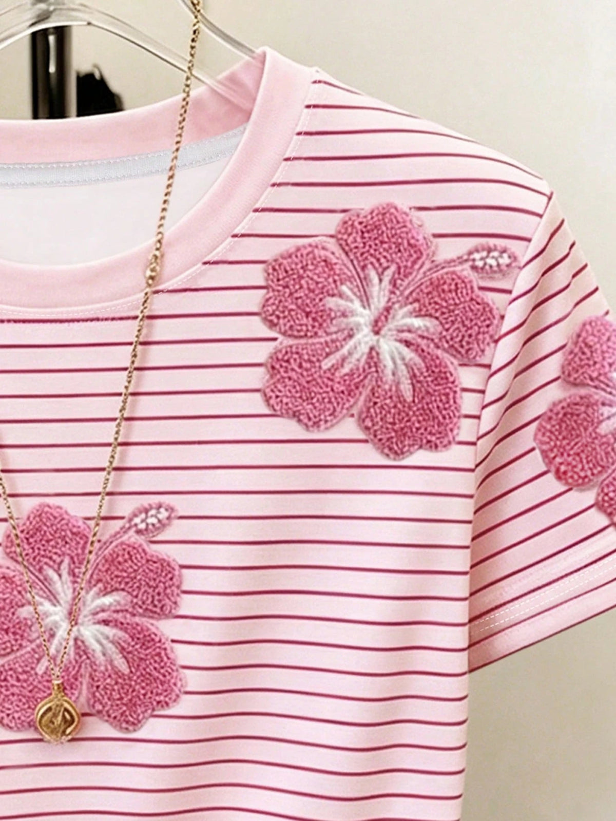 Women's Casual Pink Pattern Short Sleeve T-Shirt