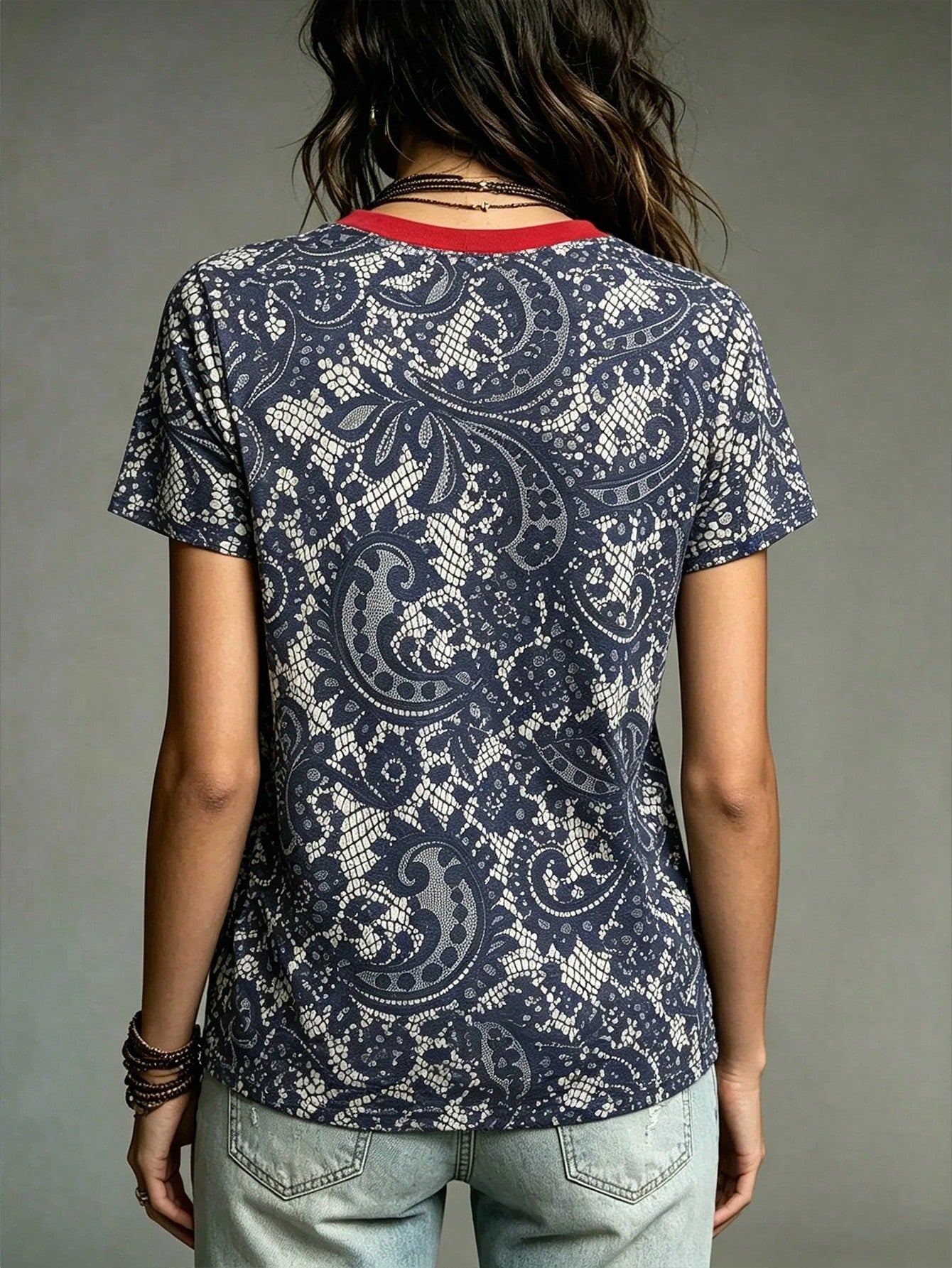 EMERY ROSE Women's Round Neck Lace Casual Short Sleeve T-Shirt