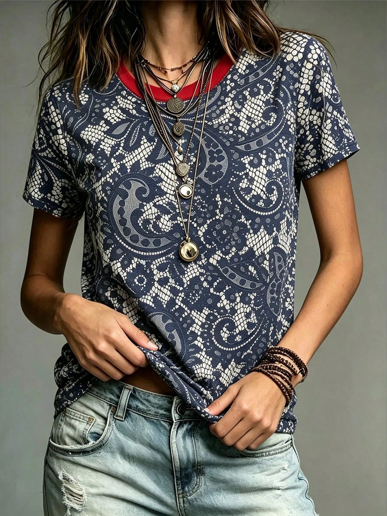 EMERY ROSE Women's Round Neck Lace Casual Short Sleeve T-Shirt