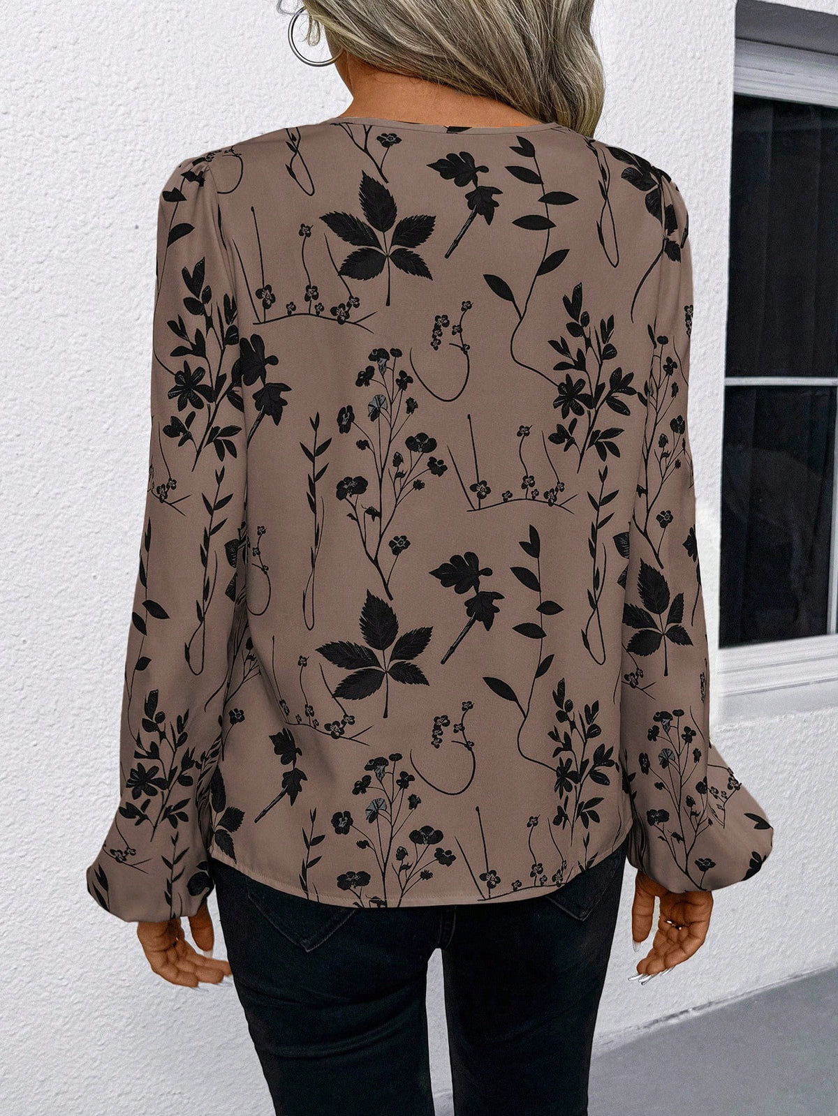 Women's Floral Print Puff Sleeve V-Neck Blouse