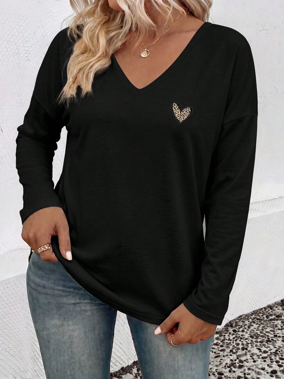Women's Plus Size Leopard Print V-Neck Long Sleeve T-Shirt