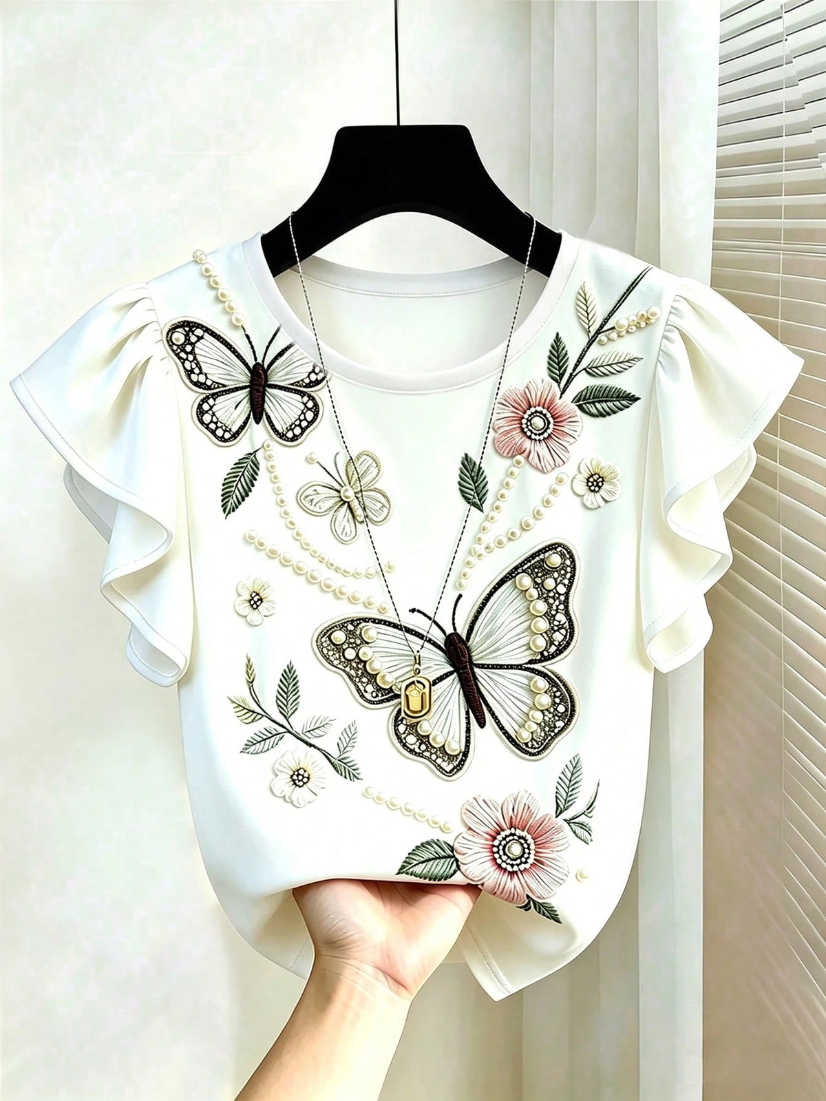 Women's Contrast Trim Butterfly Sleeve Slim Fit T-Shirt