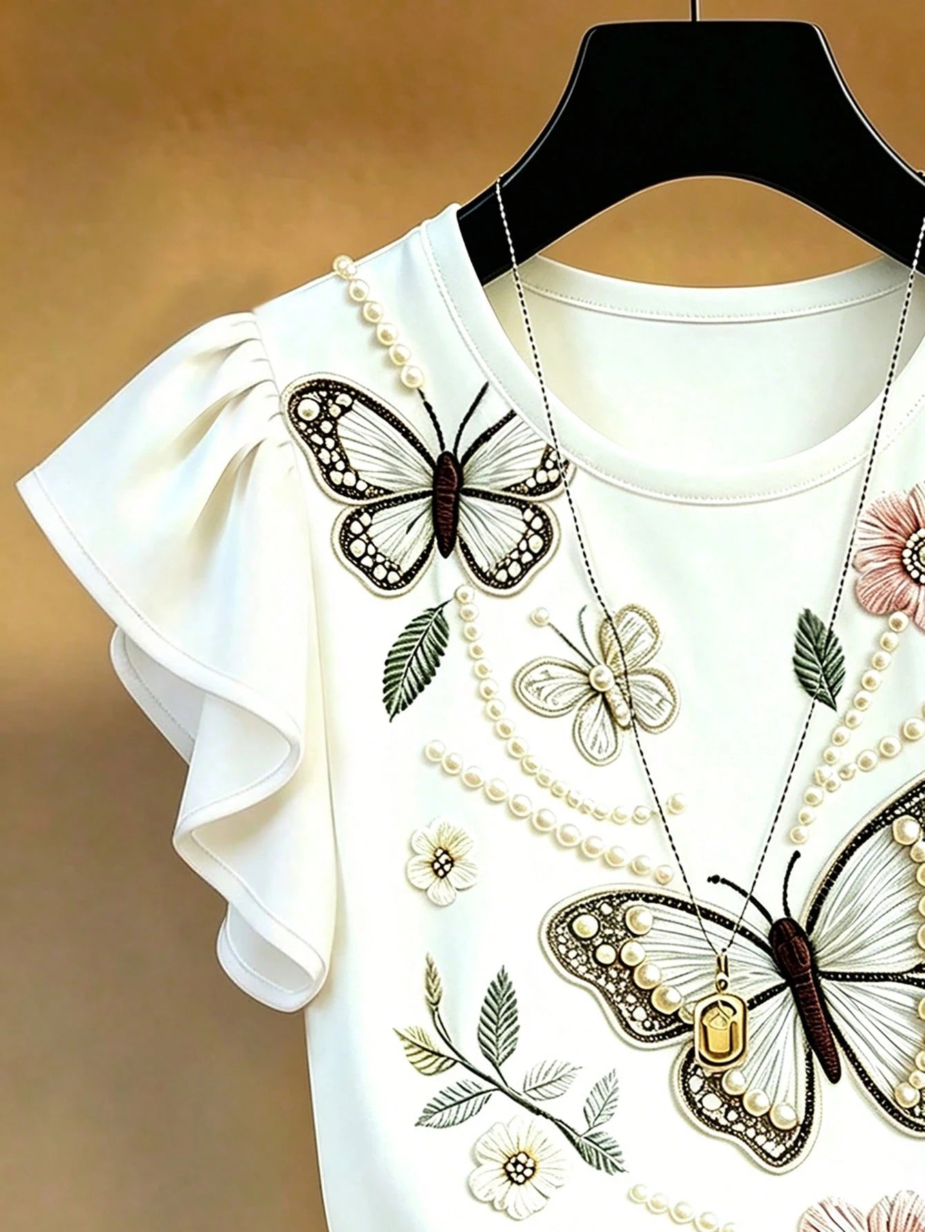 Women's Contrast Trim Butterfly Sleeve Slim Fit T-Shirt