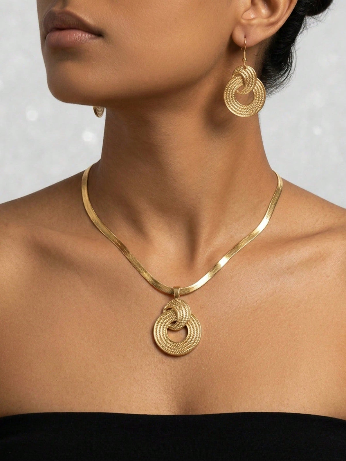 Women's Vintage Textured Triple Ring Necklace & Earrings Set