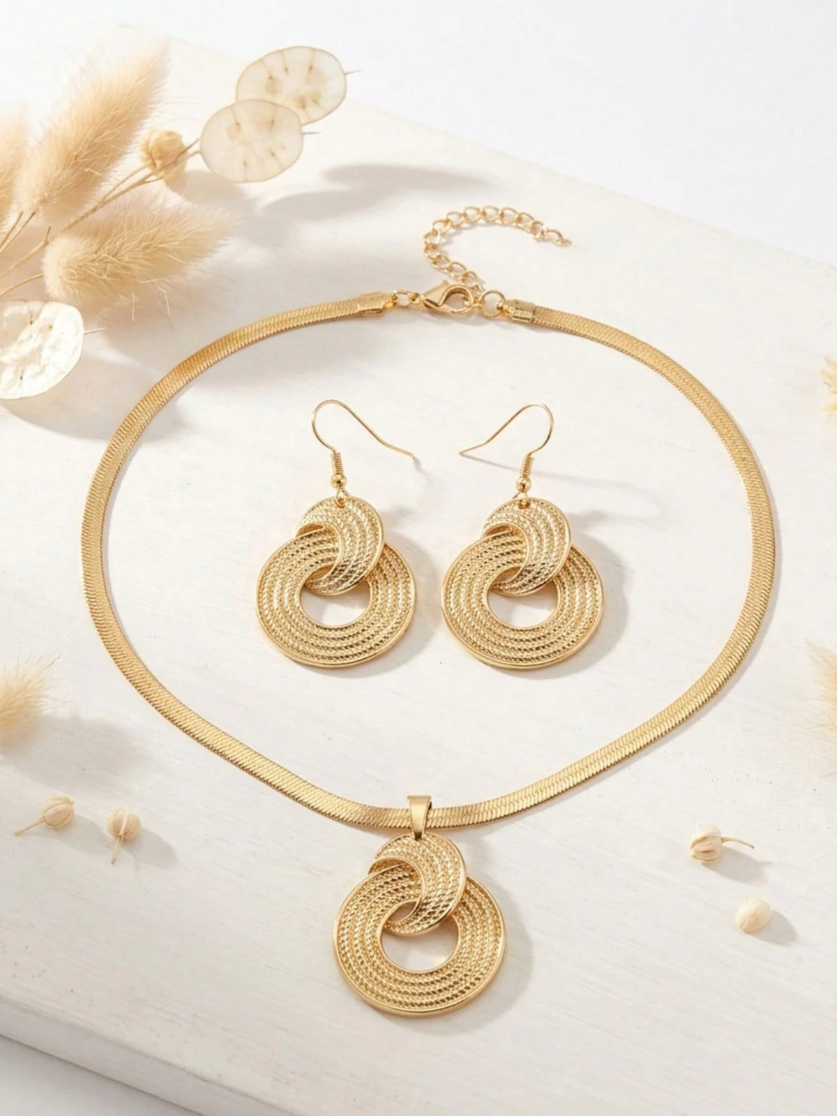 Women's Vintage Textured Triple Ring Necklace & Earrings Set