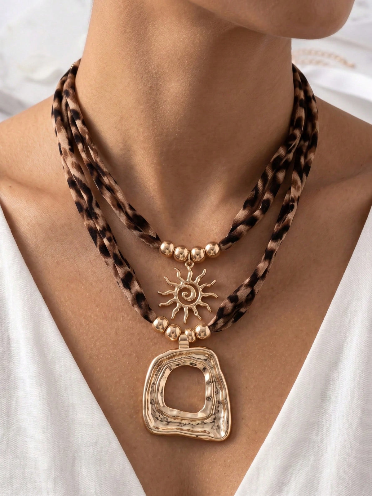 Women's Bohemian Geometric Sunflower Leopard Print Layered Necklace