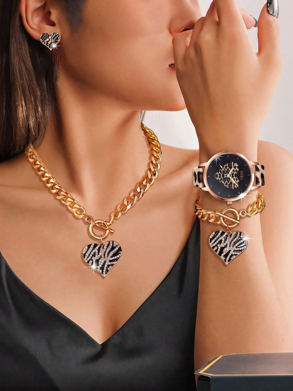 Women's Elegant Quartz Watch and Jewelry Set
