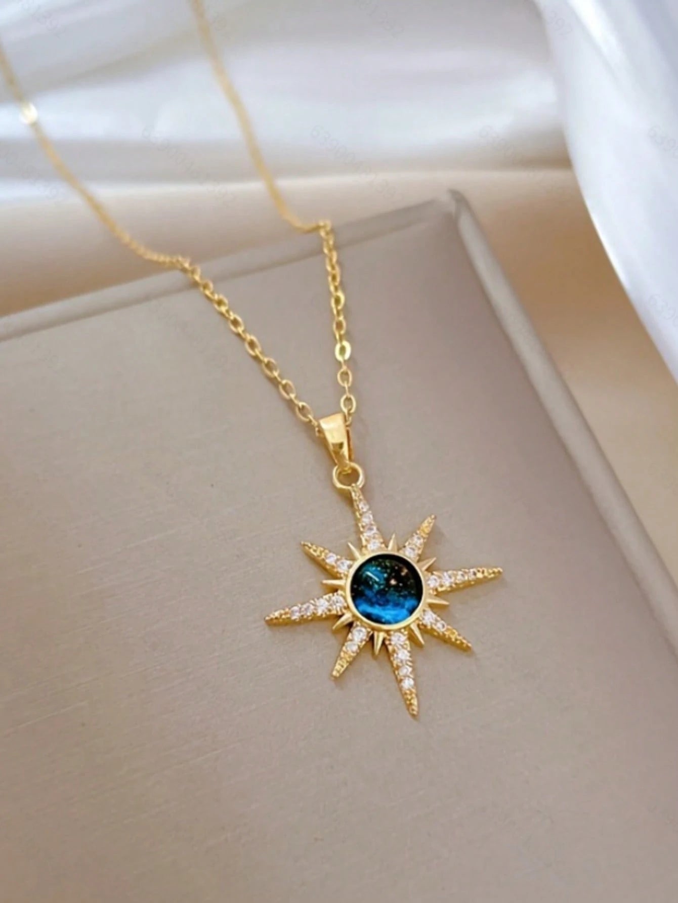 Kids' Fashion Eight-Pointed Star Pendant Necklace
