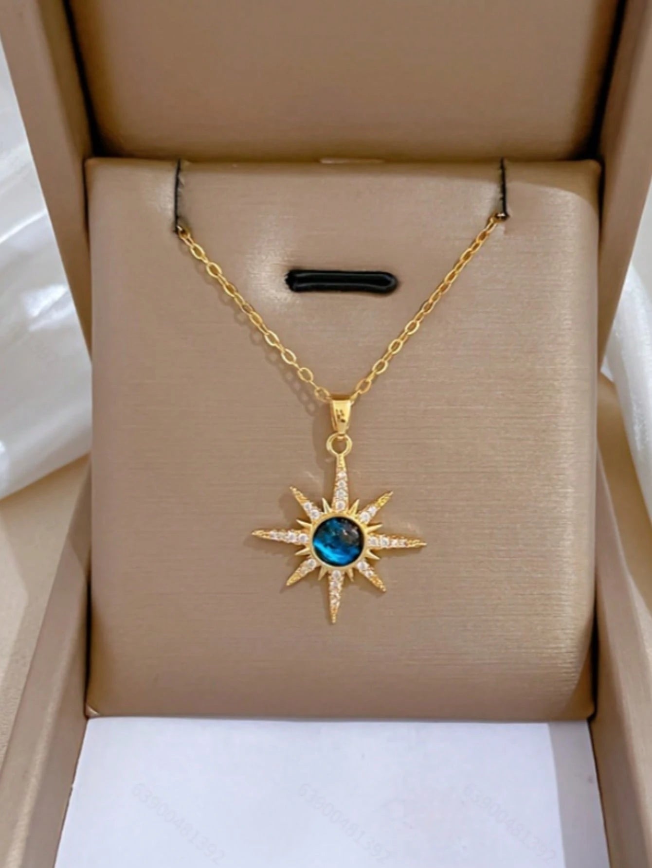 Kids' Fashion Eight-Pointed Star Pendant Necklace