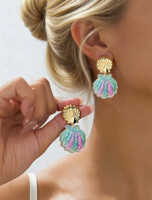 Shein Mermaid Style Gold Shell Glitter Earrings Shimmering Resin Pendant Mermaidcore Glitter Shell Earrings >