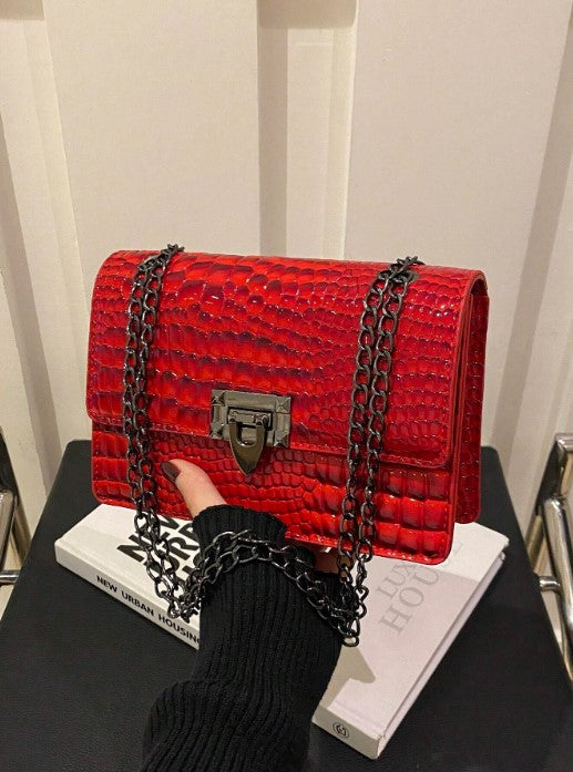 Shein Women's New Mini Retro Fashion Red Crocodile Print Metal Chain Crossbody Shoulder Bag -.