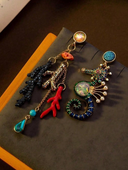 Shein Set Vintage Ocean Holiday Style Enamel Fish & Seahorse Shaped Earrings & Necklace Set>