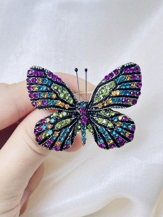 Shein Vintage Palace Style Rhinestone Inlaid Alloy Butterfly Brooch>