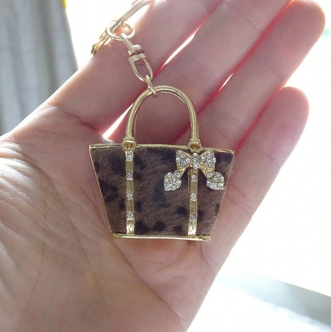 Shein 1pc Gorgeous Leopard Pattern Keychain >