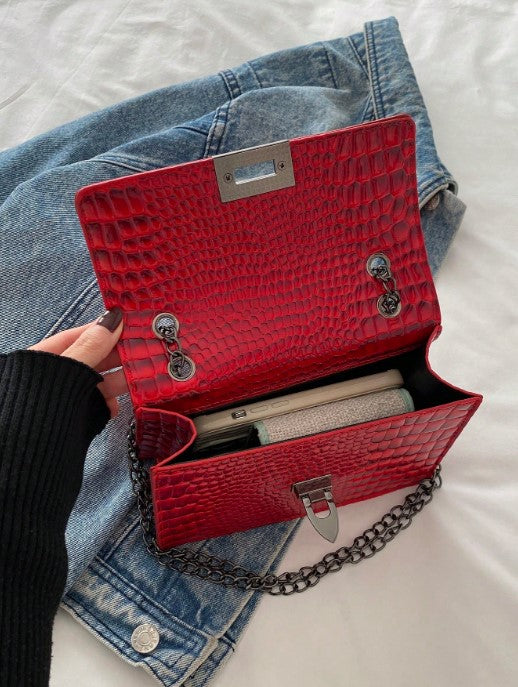 Shein Women's New Mini Retro Fashion Red Crocodile Print Metal Chain Crossbody Shoulder Bag -.