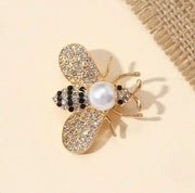 Shein Elegant Bee Brooch Luxury Lapel Flower Pin>