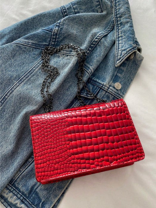 Shein Women's New Mini Retro Fashion Red Crocodile Print Metal Chain Crossbody Shoulder Bag -.