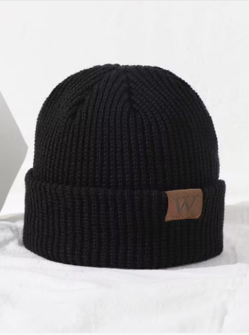 Shein 1pc Men's Solid Color  Leather Label W-Shaped Knit Hat Halloween Beanie Fall -.
