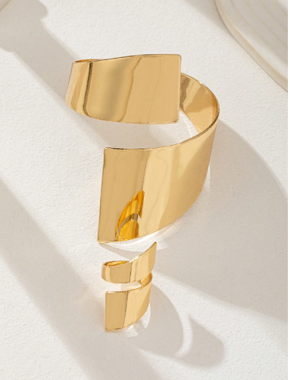 Shein 1 Set Gold Geometric Bangle Bracelet & Ring Jewelry Set, Matching Bracelet & Ring