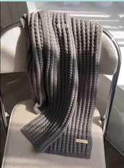Shein 1pc Men's Solid Color Knitted Warm & Thick Scarf -.