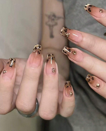 Shein 24Pcs Medium Size French Cat Eye Leopard Print Glossy Fake Nails -.