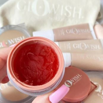 Huda Beauty GloWish Blur Jam Silicone-Free Smoothing Primer +