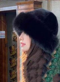 Shein 1pc Women Winter Furry Hat -.