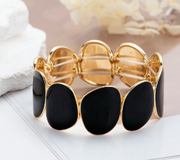 Shein 1pc Black Minimalist Chic Bracelet>