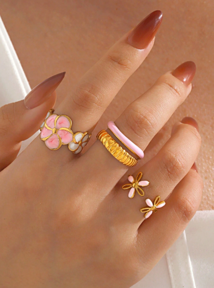 Shein 3pcs/Set Stainless Steel Minimalist 18K Gold Plated Pink Enamel Flower Rings>