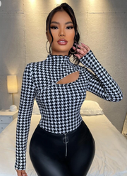 Shein SXY Mock Neck Houndstooth Print Cut Out Slim Tee, L >