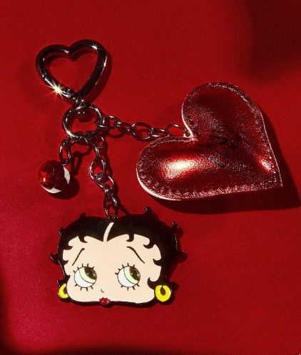 Shein Betty Boop x Shein Cartoon Character 3D Heart Keychain -.