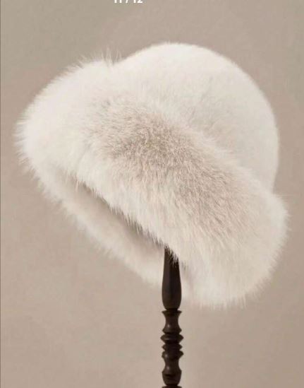Shein 1pc Women Winter Furry Hat -.