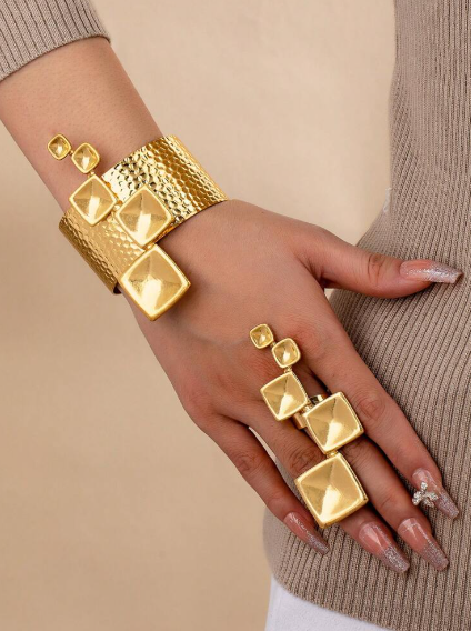Shein 1 Set Golden Color Geometric Chunky Ring Cuff Bangle Set +