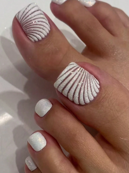 Shein 24Pcs Shiny Shell Pattern Nail Stickers Suitable For Toenails >